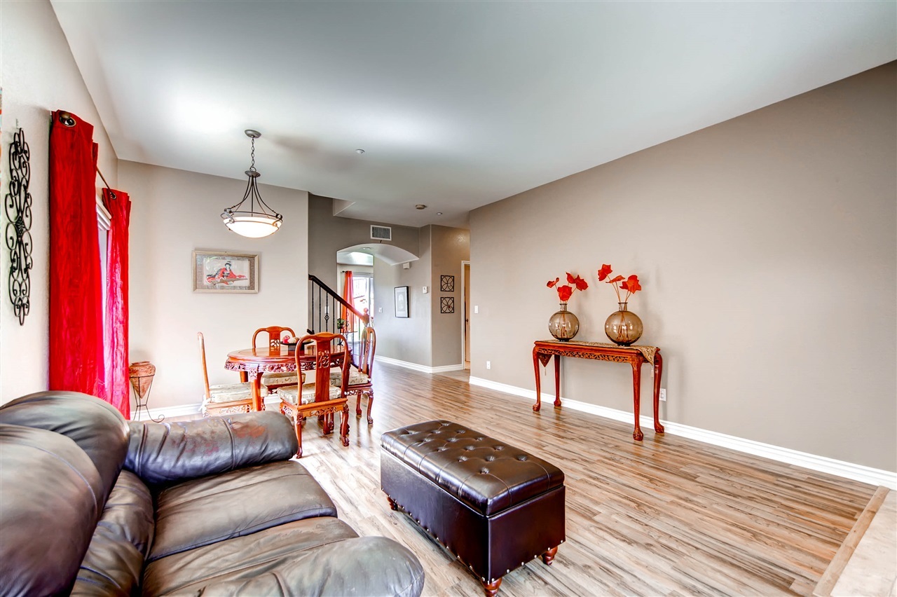 721 Oceanview Terrace Vista, CA 92084 - Photo 4 of 25