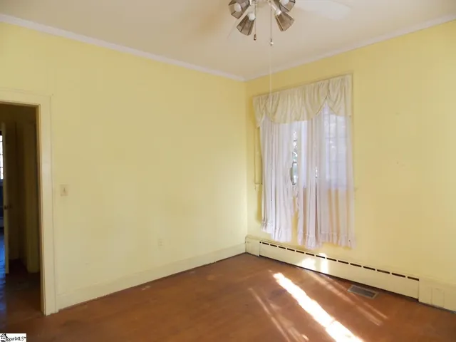 $671,000 | 905 East Greenville Street, Anderson, SC 29621