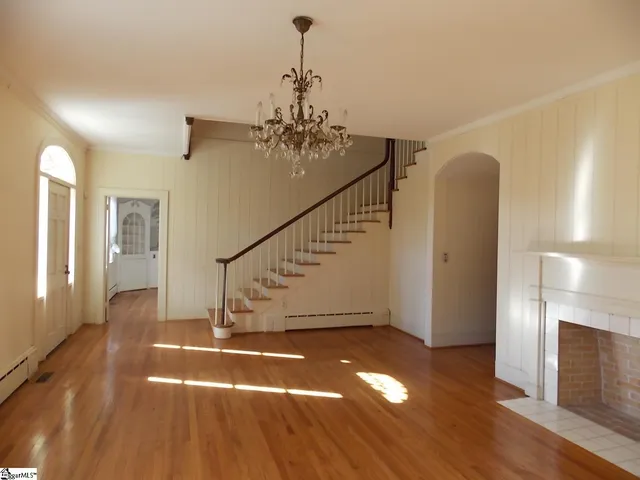 $671,000 | 905 East Greenville Street, Anderson, SC 29621