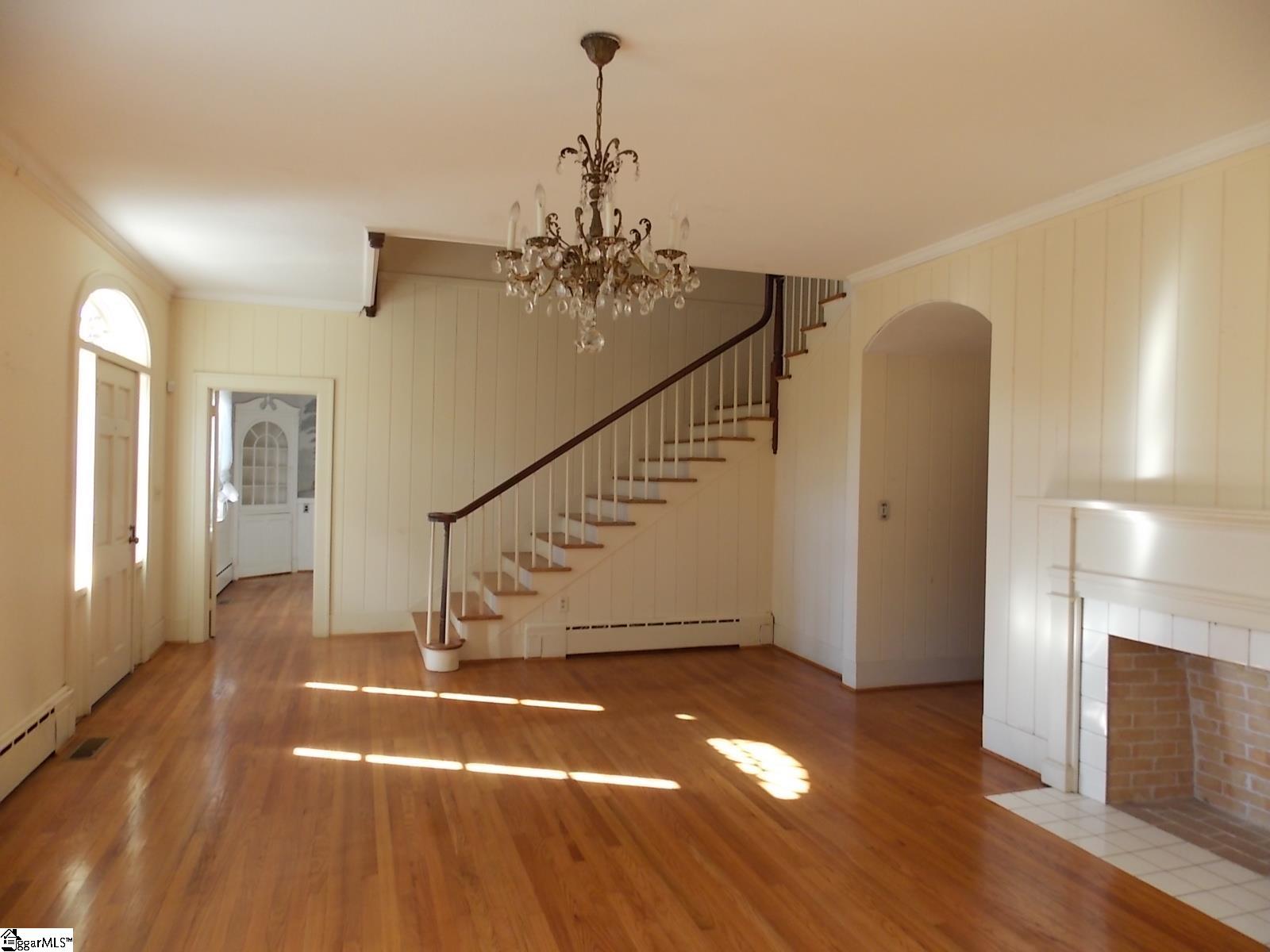 905 East Greenville Street Anderson, SC 29621 - Photo 13 of 28