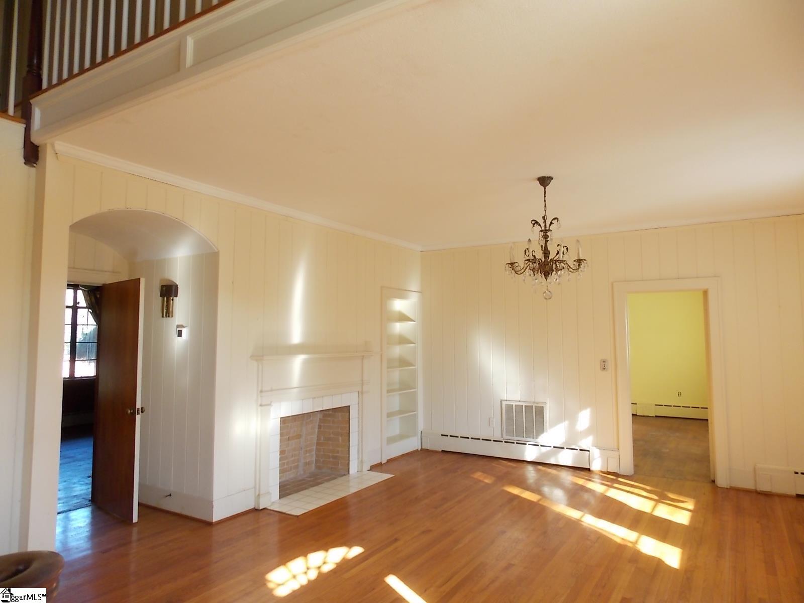 905 East Greenville Street Anderson, SC 29621 - Photo 14 of 28