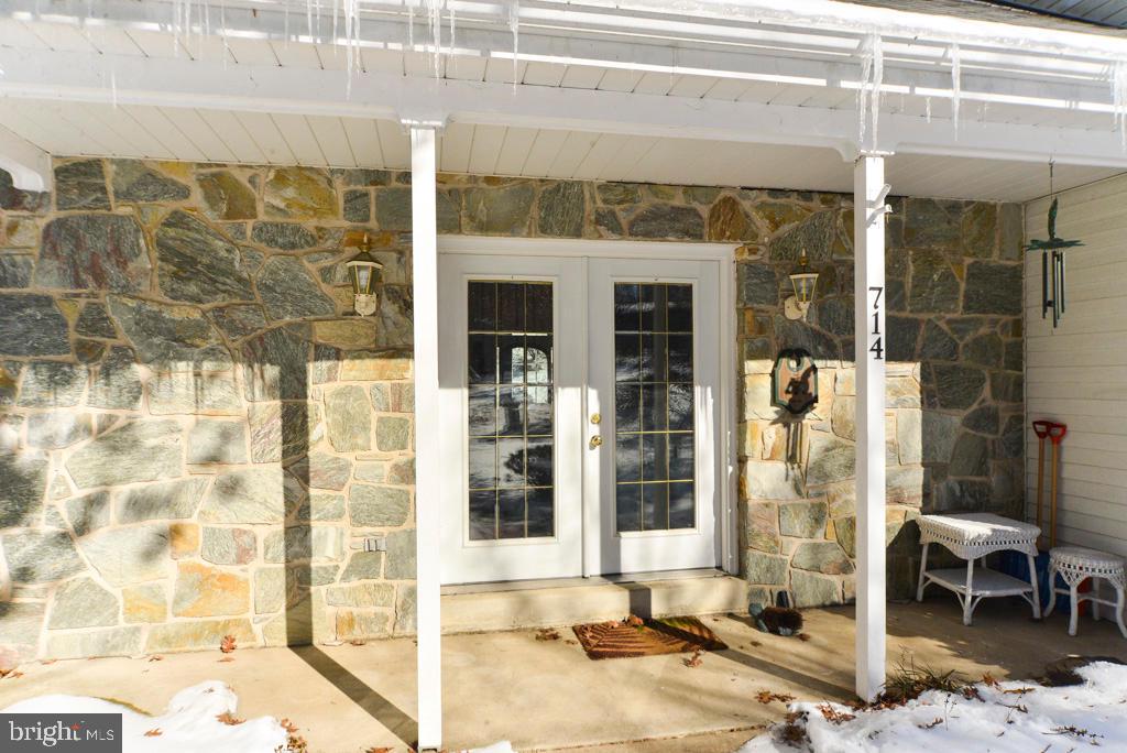 714 Hillaire Road Lancaster, PA 17601 - Photo 3 of 30 Gallery Image 3