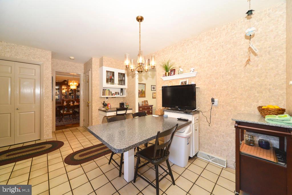 714 Hillaire Road Lancaster, PA 17601 - Photo 10 of 30 Gallery Image 10