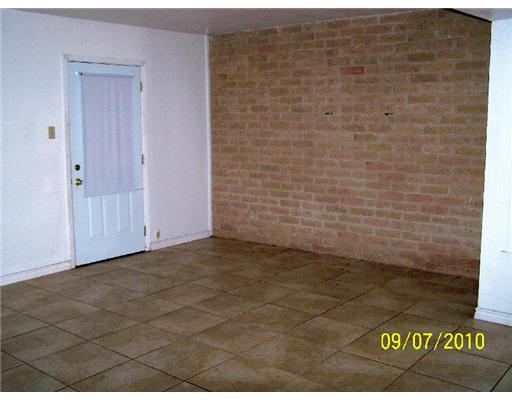 5011 Meandering Lane, Unit A Corpus Christi, TX 78413 - Photo 5 of 10 a view of door