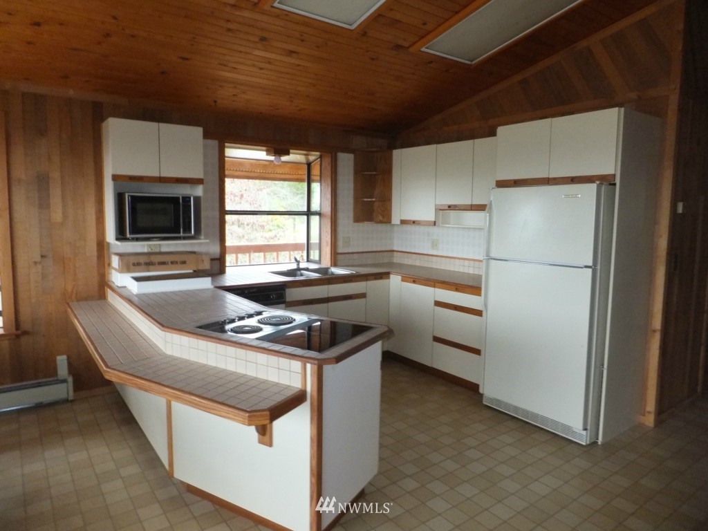 55 Campion Road Oakville, WA 98568 - Photo 11 of 25