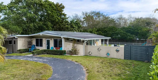 $995,000 | 12415 Southwest 93rd Court, Miami, FL 33176