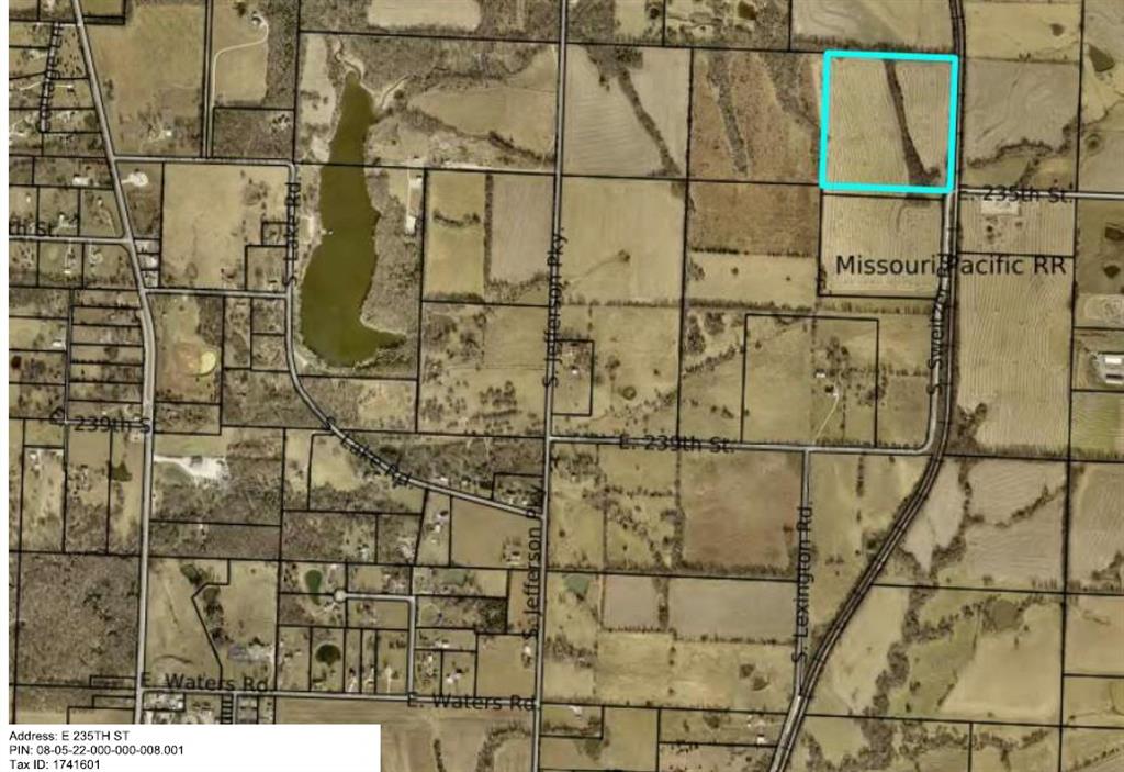235-e 239 East Mopac Rd Street Harrisonville, MO 64701 - Photo 7 of 14
