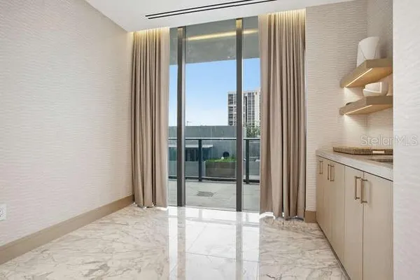 $14,000 | 3015 South Ysabella Avenue, Unit 1503, Tampa, FL 33629