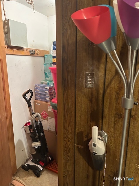 92 Angel Drive, Unit C Waterbury, CT 06708 - Photo 17 of 18 a bathroom with a sink