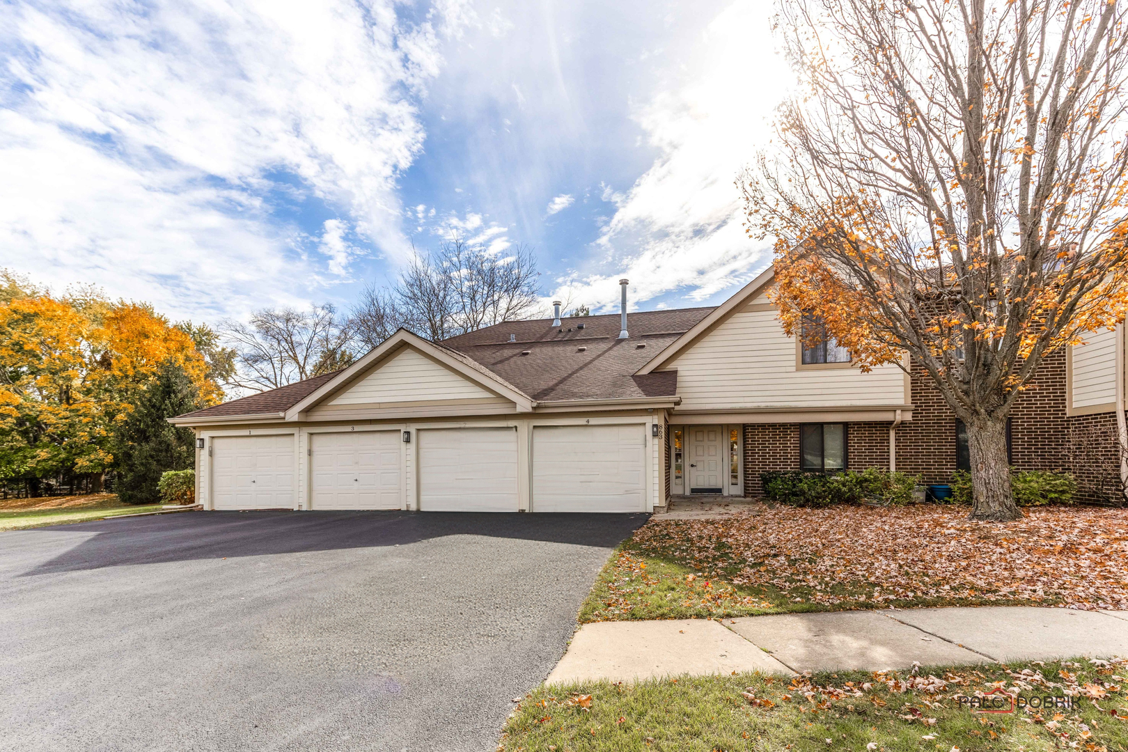 863 Coach Road, Unit 2 Palatine, IL 60074 - Photo 1 of 24 Gallery Image 1