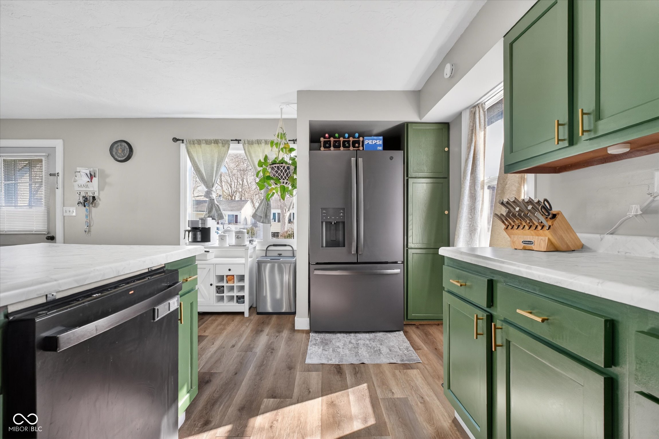 22 West 40th Street Anderson, IN 46013 - Photo 12 of 36