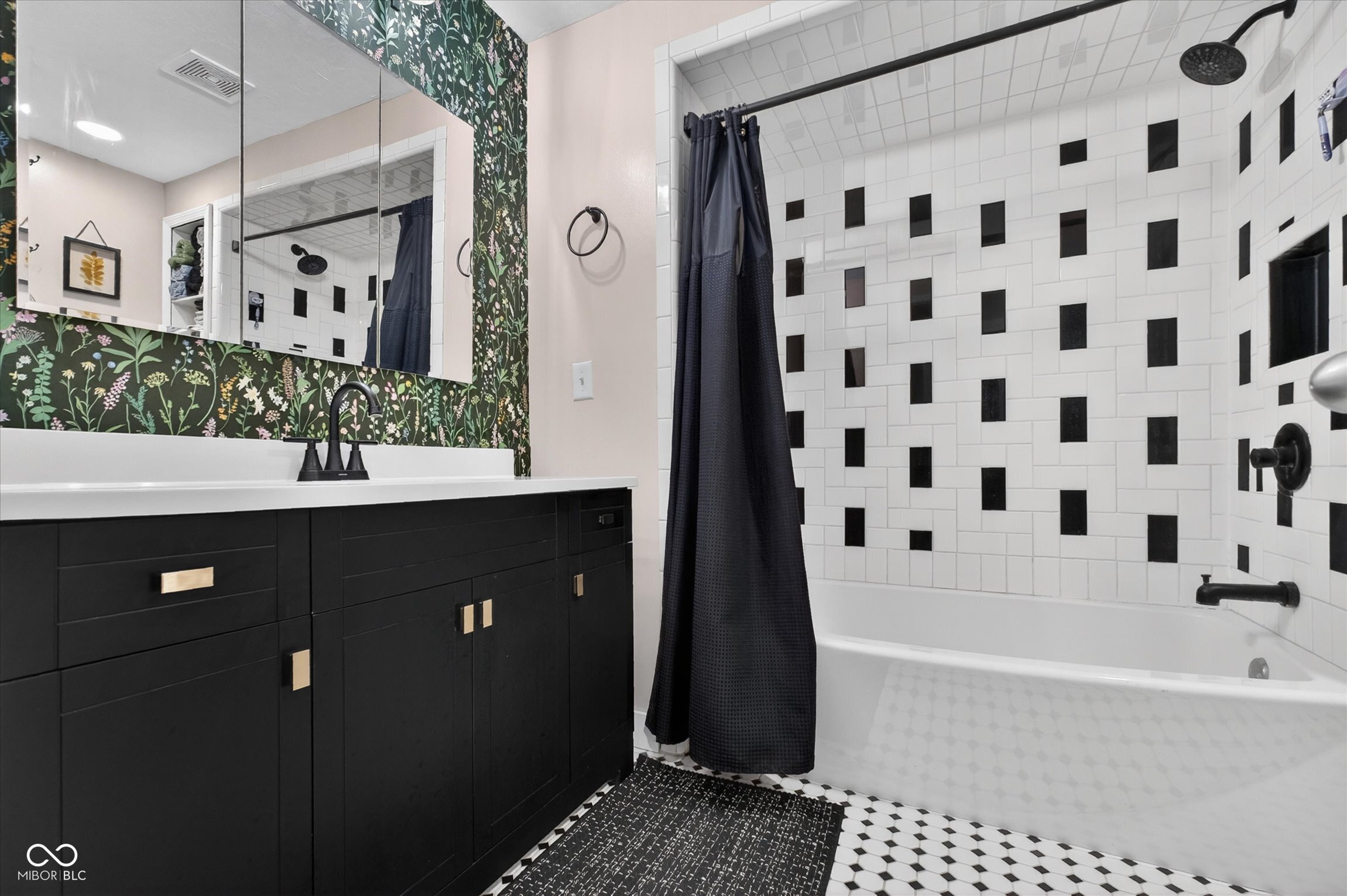 22 West 40th Street Anderson, IN 46013 - Photo 23 of 36