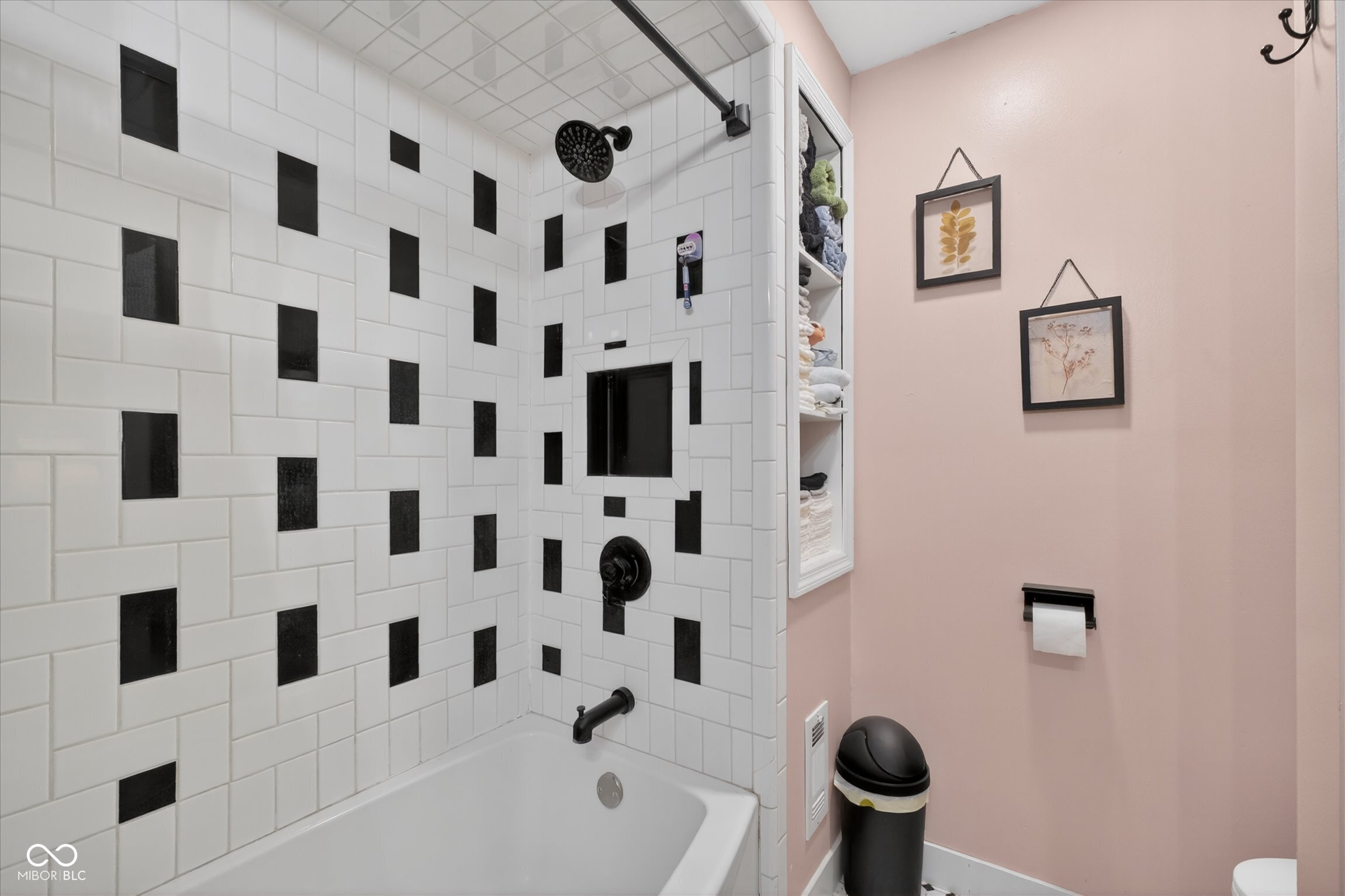 22 West 40th Street Anderson, IN 46013 - Photo 24 of 36