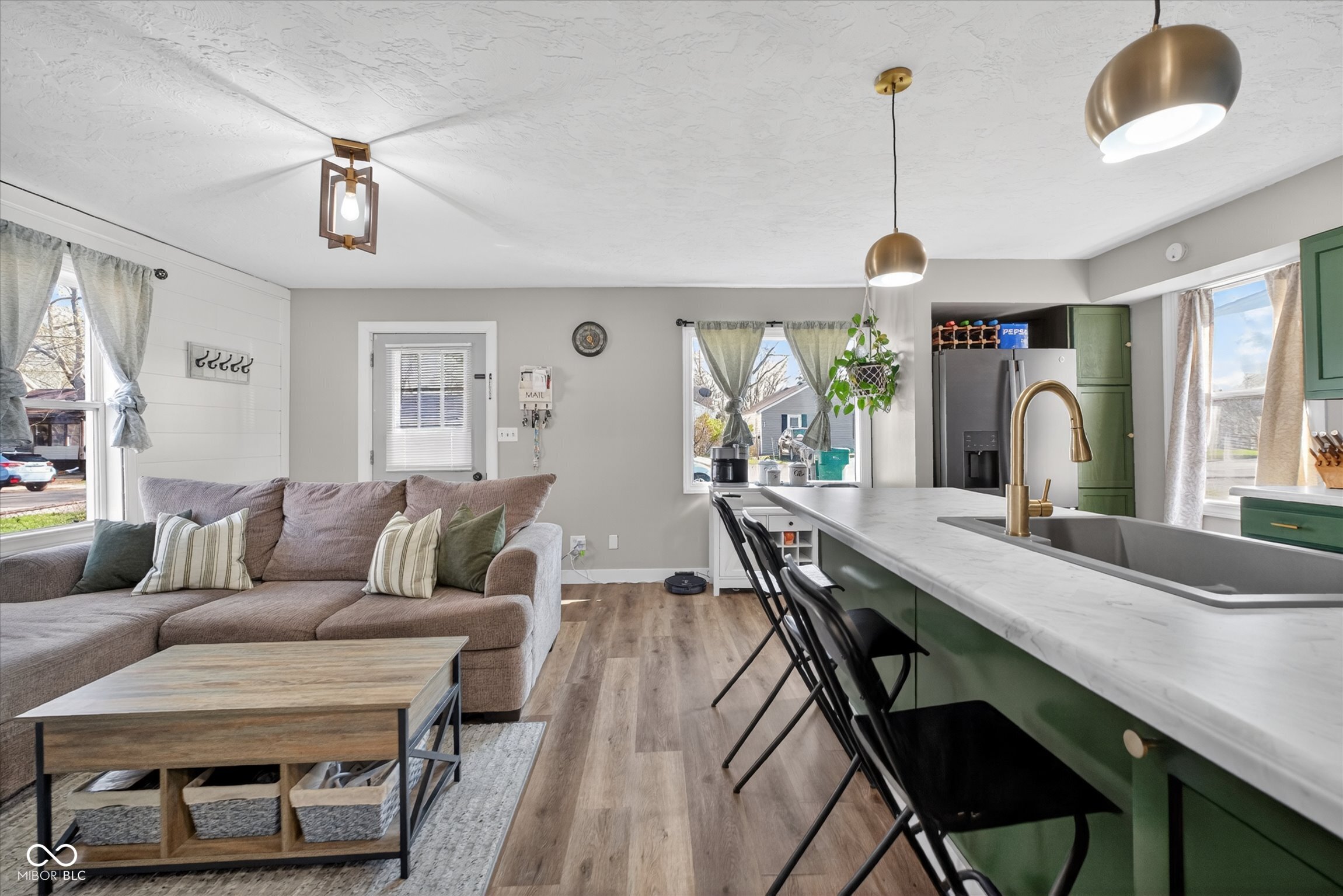 22 West 40th Street Anderson, IN 46013 - Photo 6 of 36