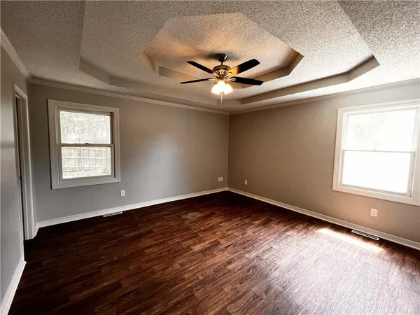 $2,645 | 4509 Northeast Jamestown Drive, Lee's Summit, MO 64064