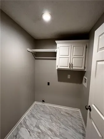 $2,645 | 4509 Northeast Jamestown Drive, Lee's Summit, MO 64064