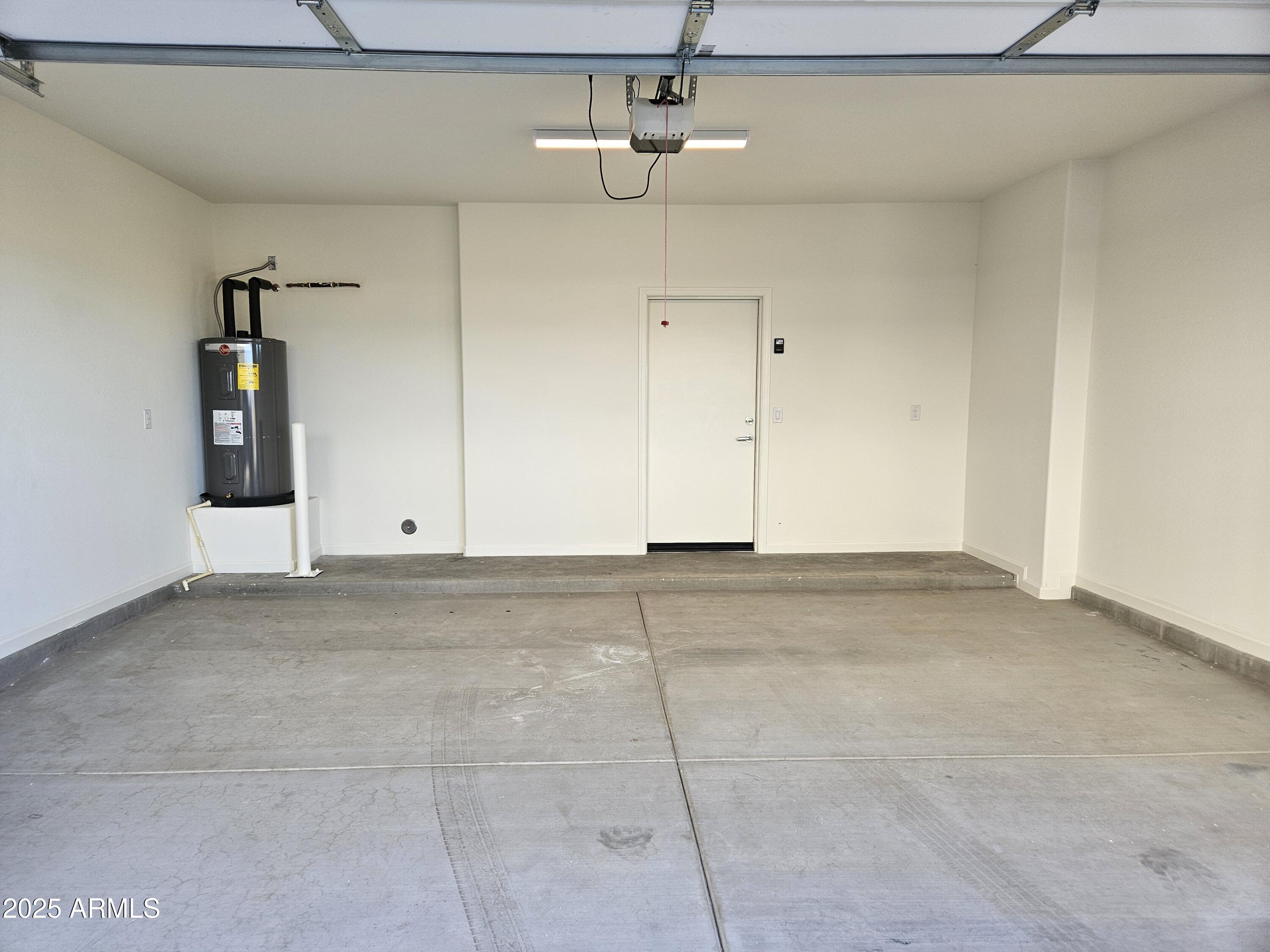 651 North Ironwood Drive, Unit 1 Apache Junction, AZ 85120 - Photo 16 of 19 20251003_162457389_iOS