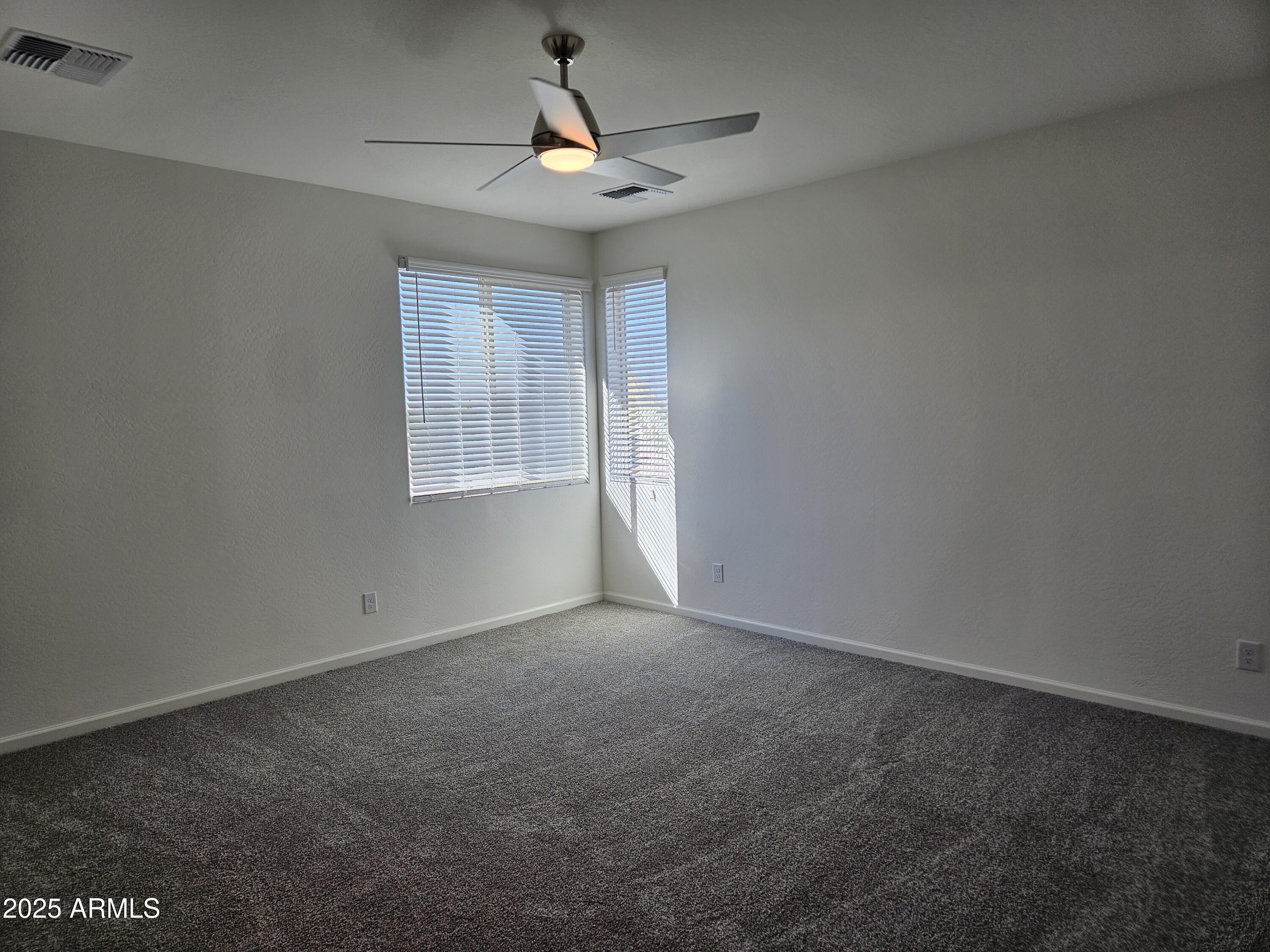 651 North Ironwood Drive, Unit 1 Apache Junction, AZ 85120 - Photo 7 of 19 20251003_160635013_iOS