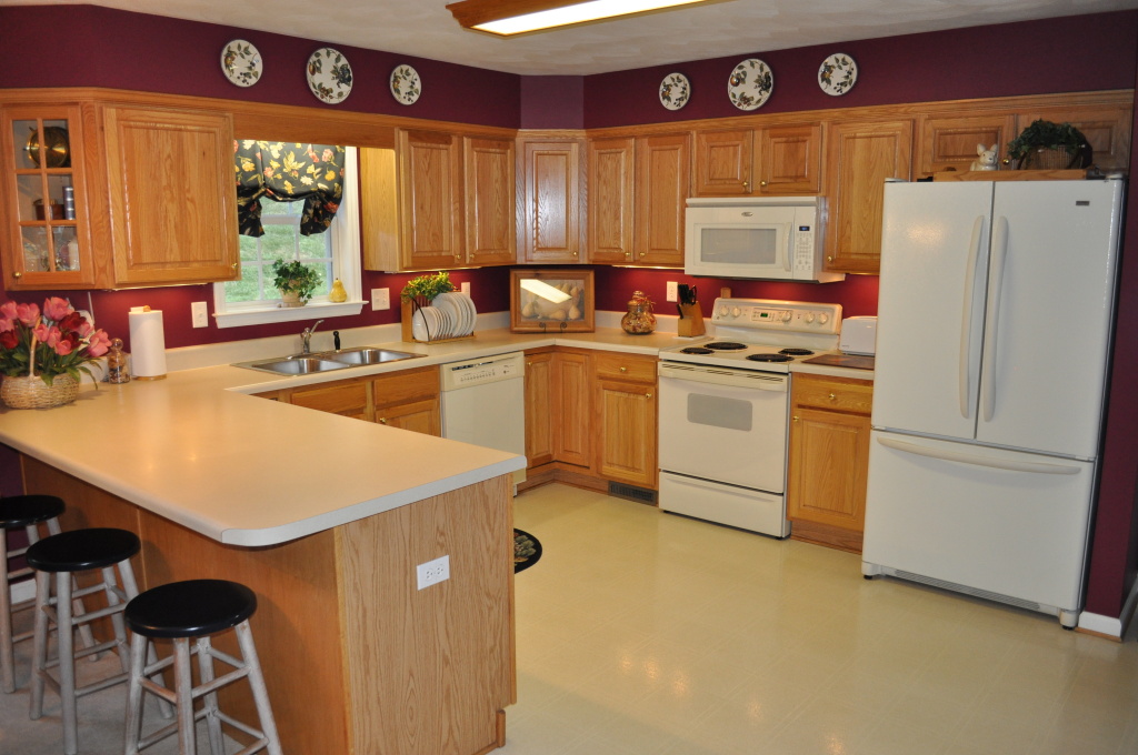 307 Eagle Ridge Roanoke, VA 24012 - Photo 6 of 27 Kitchen