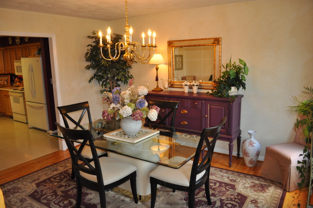 307 Eagle Ridge Roanoke, VA 24012 - Photo 7 of 27 Dining Room