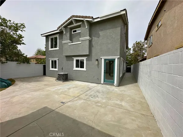 $745,000 | 16769 Spy Glass Court, Fontana, CA 92336