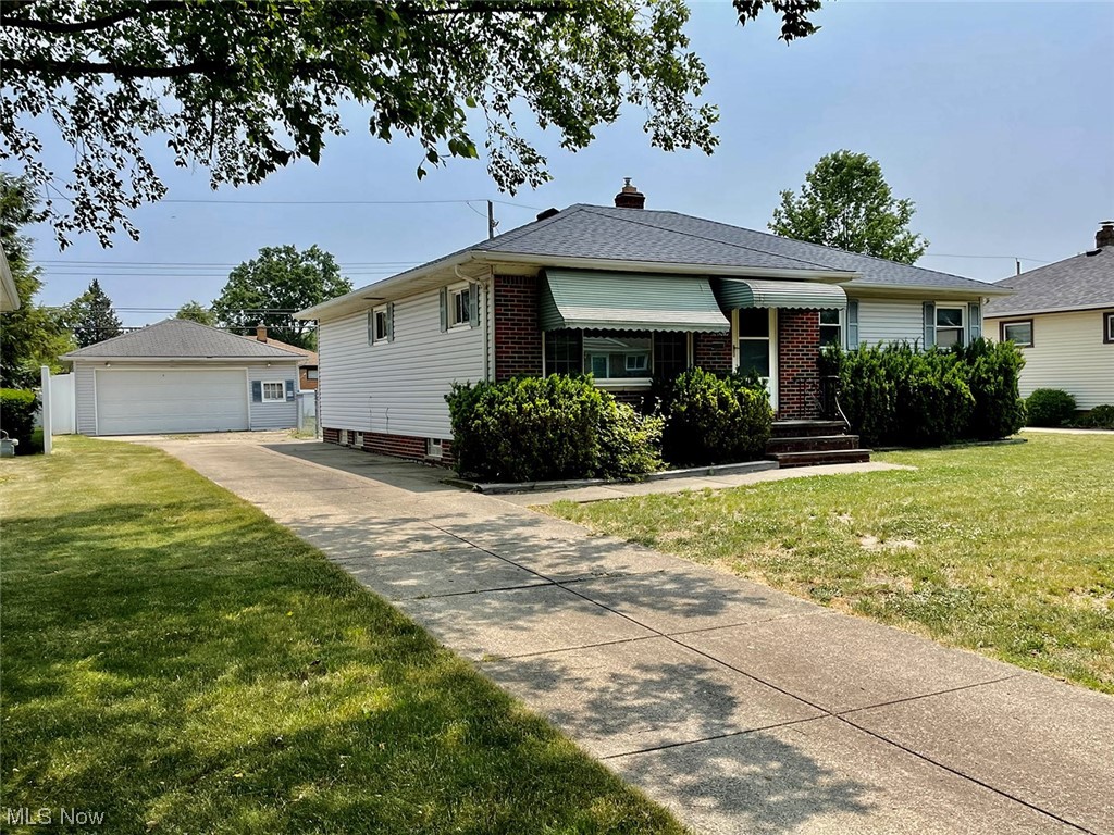 7209 Maplewood Road Parma, OH 44130 - Photo 2 of 23