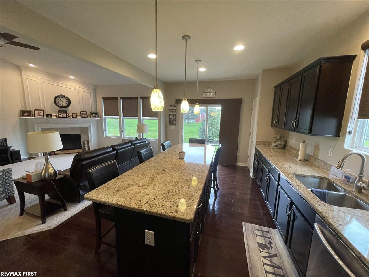 48295 Silver Lake Road Macomb, MI 48042 - Photo 11 of 41
