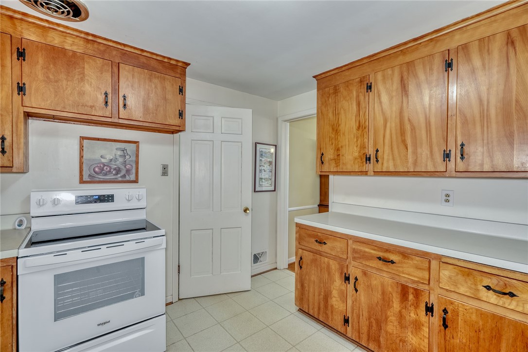 220 London Road Webster, NY 14580 - Photo 18 of 47