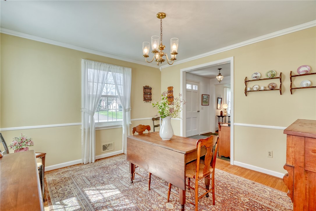 220 London Road Webster, NY 14580 - Photo 8 of 47