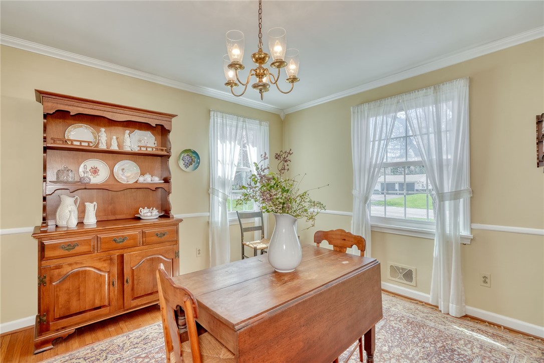 220 London Road Webster, NY 14580 - Photo 9 of 47