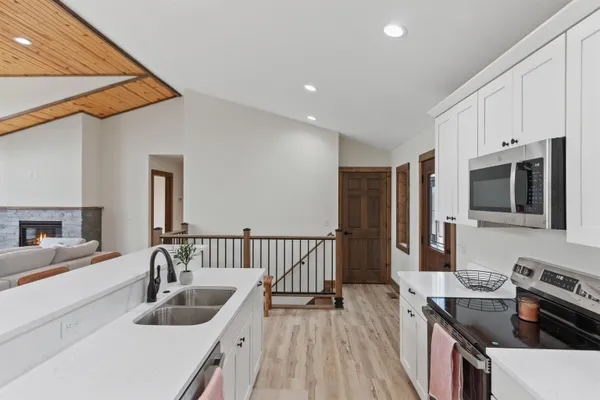 $635,000 | N8813 South Fly Rod Court, New Lisbon, WI 53950