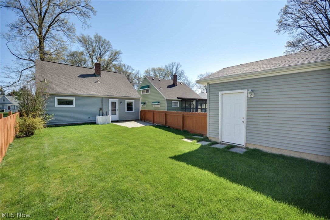 24004 Knickerbocker Road Bay Village, OH 44140 - Photo 17 of 20 Gallery Image 17