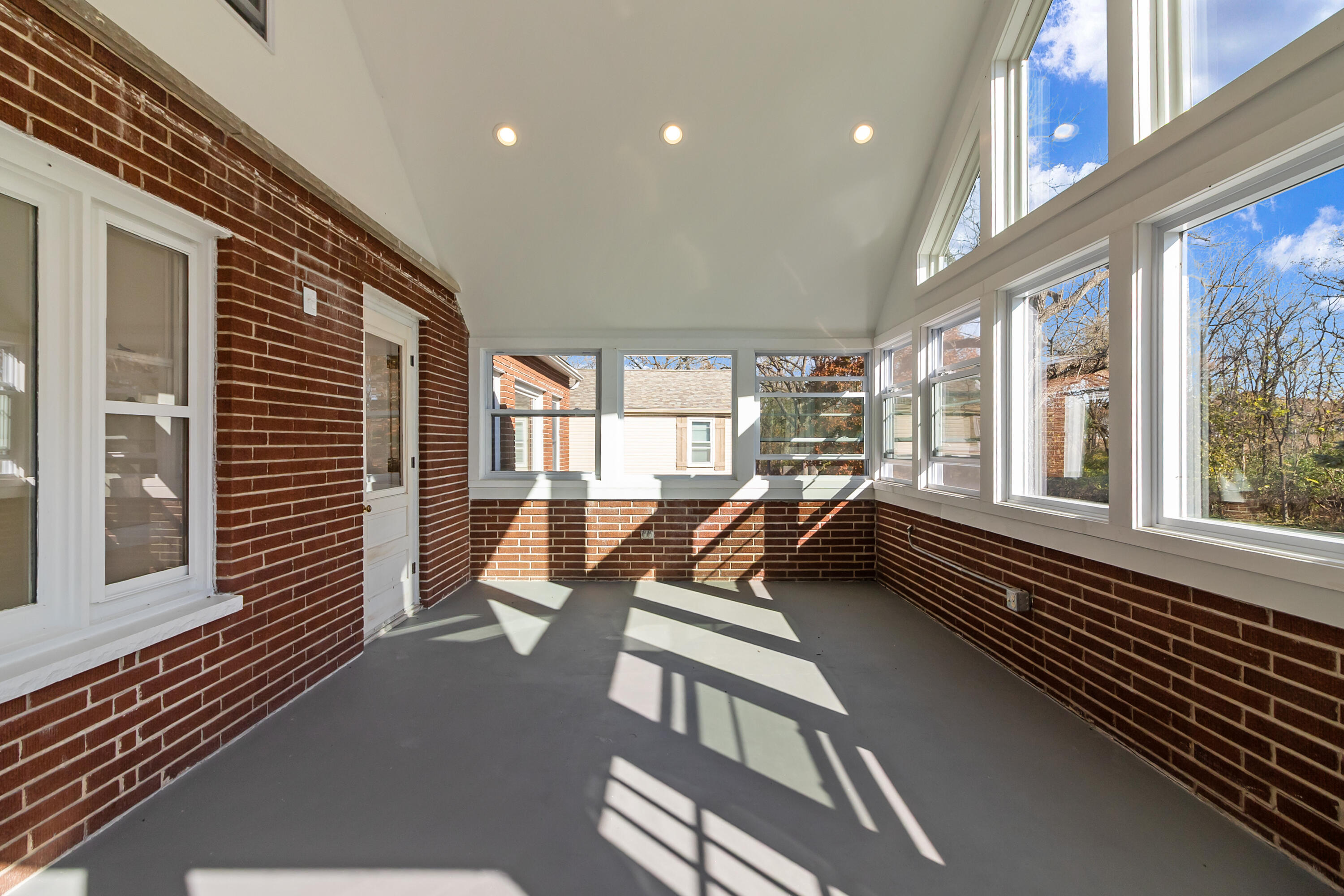W3926 Springbrook Road Linn, WI 53147 - Photo 12 of 45 Front porch