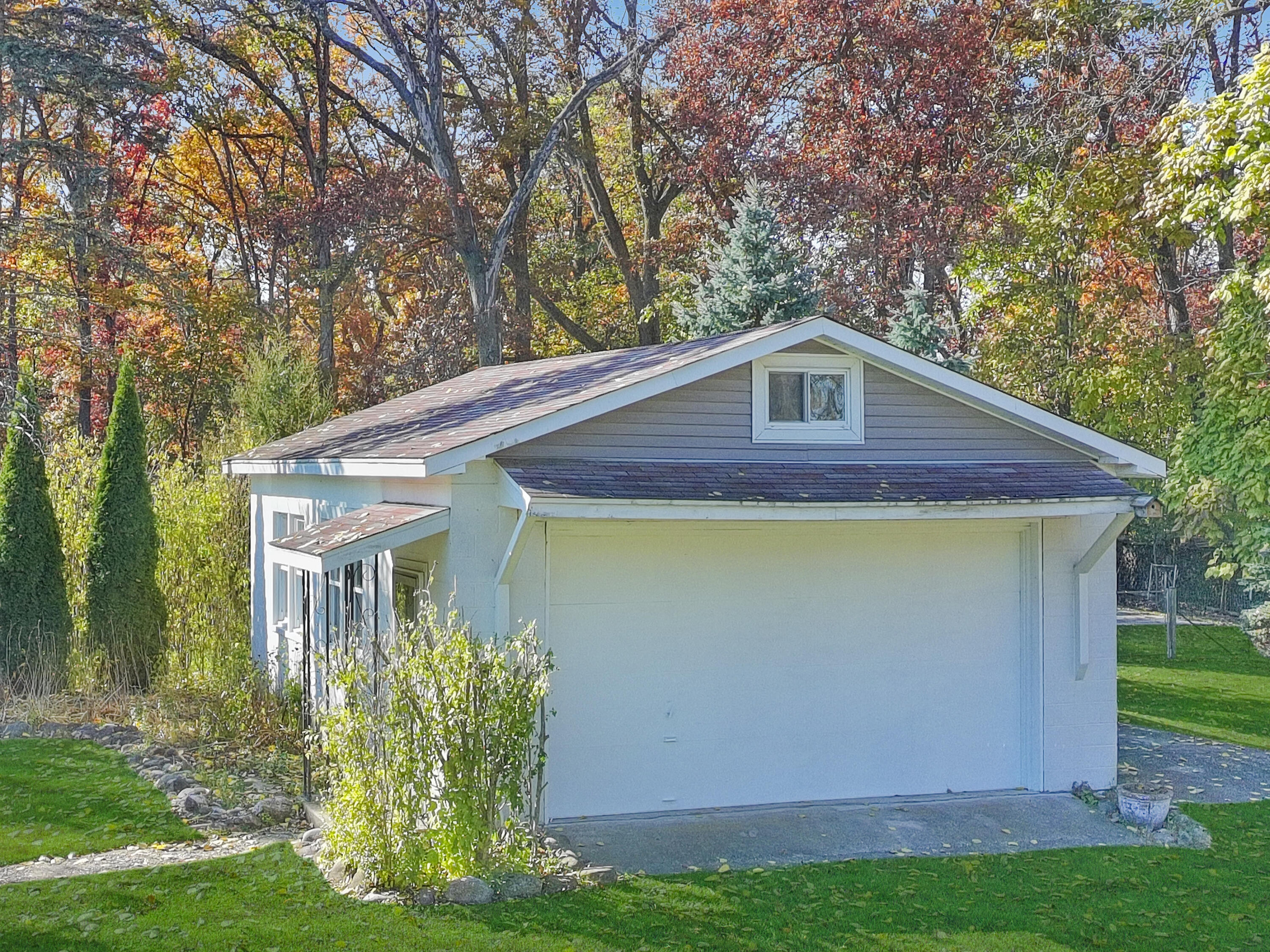 W3926 Springbrook Road Linn, WI 53147 - Photo 35 of 45 Extra garage