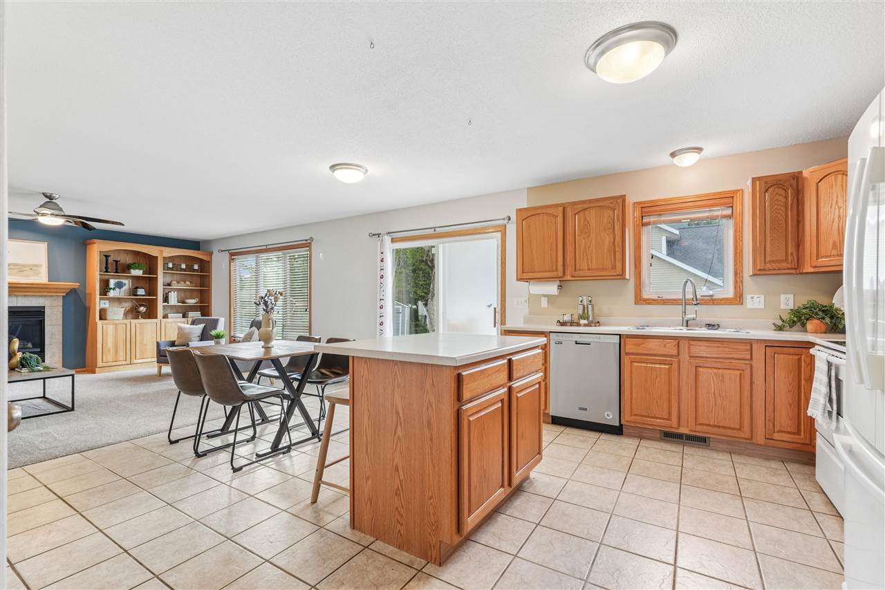 1013 Chesterfield Road Cedar Rapids, IA 52402 - Photo 15 of 39 Gallery Image 15
