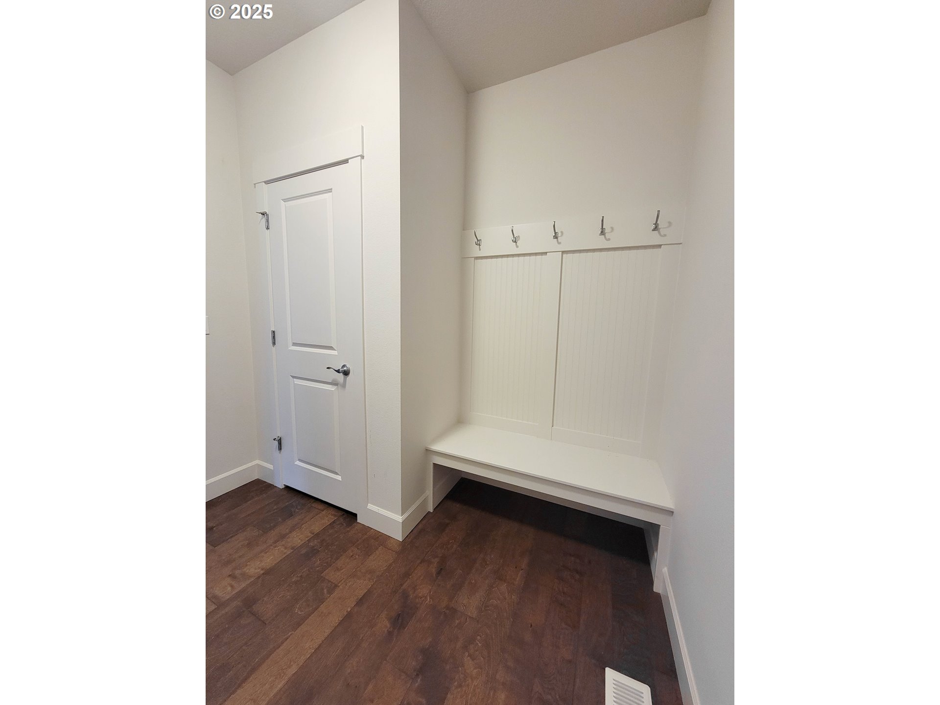 1222 Brookside Avenue Forest Grove, OR 97116 - Photo 14 of 30 a view of small space with wooden floor