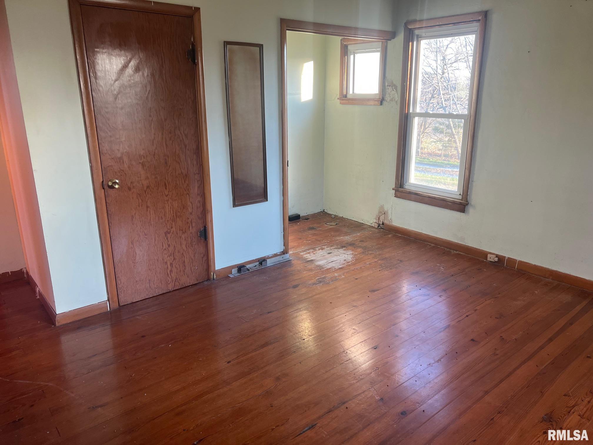 321 North Co Road 1200 Sutter, IL 62373 - Photo 13 of 27