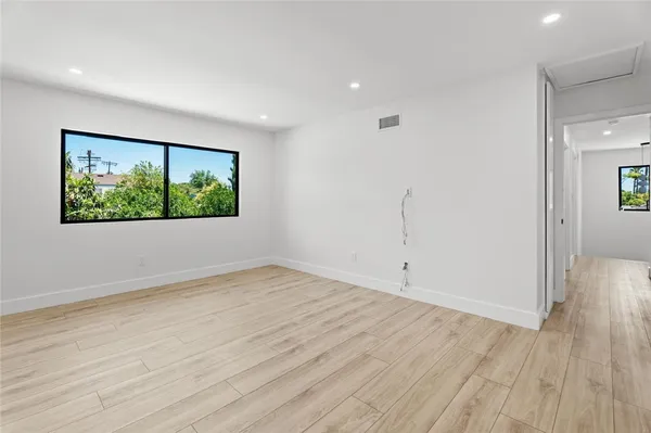 $5,200 | 19701 Blythe Street, Winnetka, CA 91306