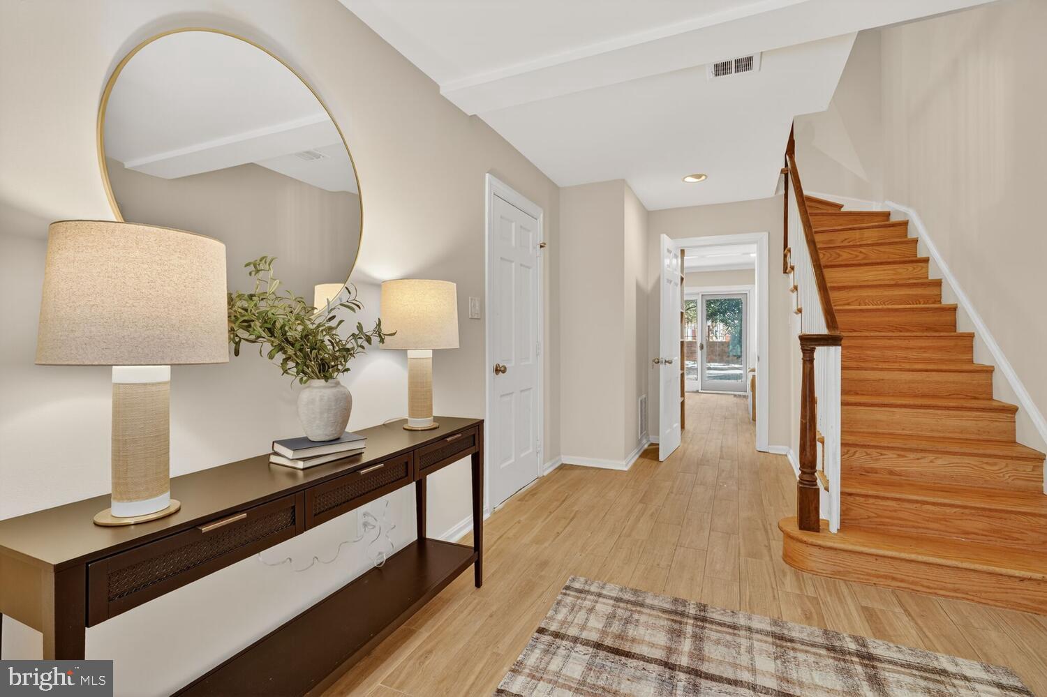 505 H Street Southwest Washington, DC 20024 - Photo 2 of 40 Entry Foyer