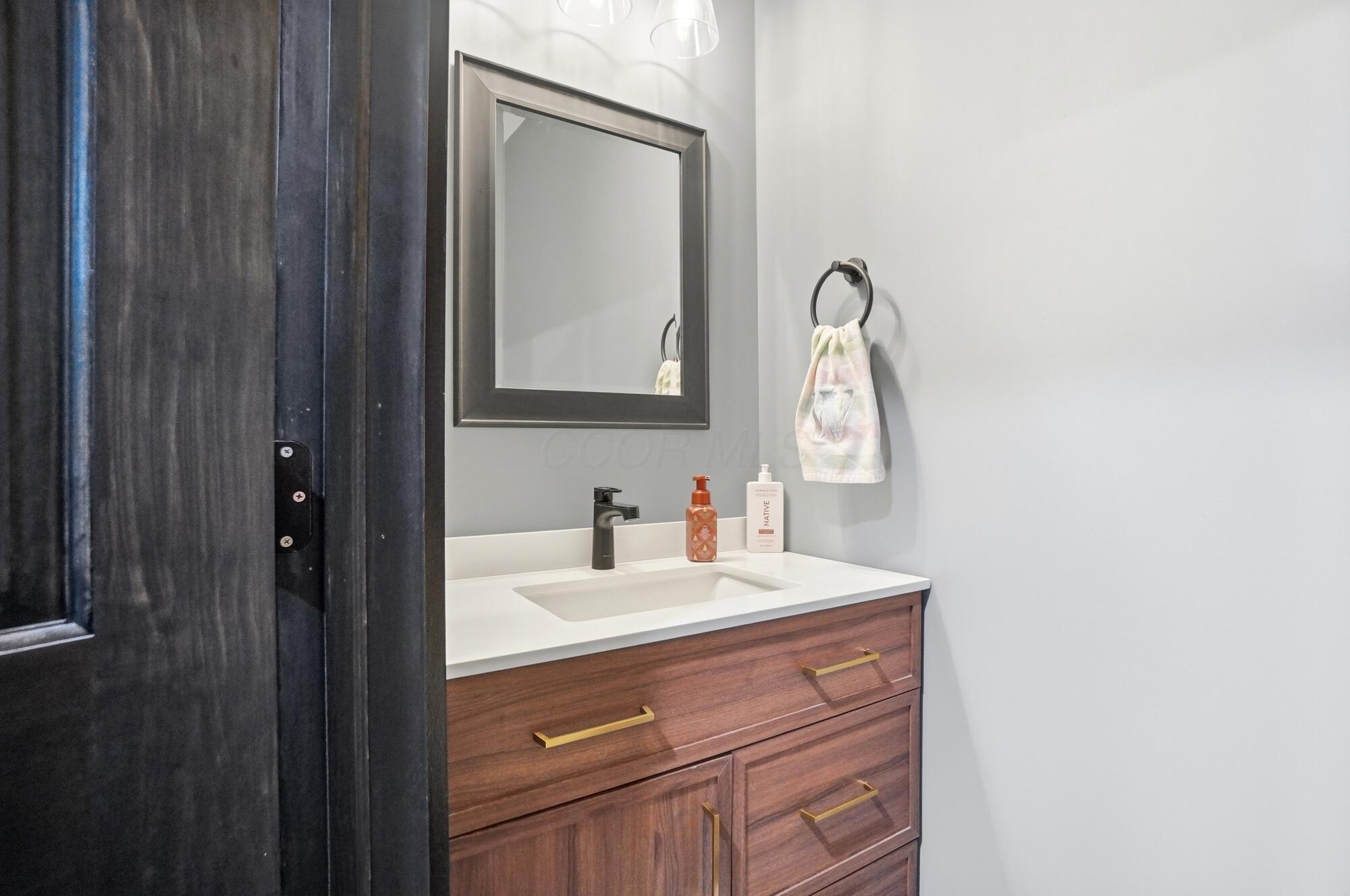 11646 Stoudertown Road Northwest Baltimore, OH 43105 - Photo 45 of 63 059