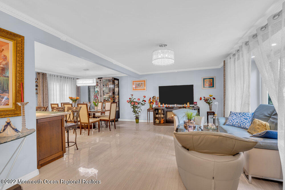 4 Nantucket Court Howell, NJ 07731 - Photo 5 of 39 ev203722-1