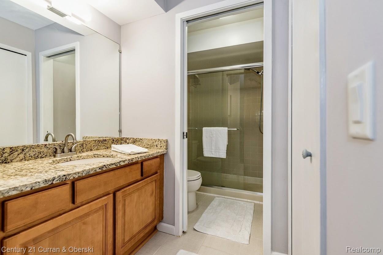 743 Eastbridge Court, Unit 95 Rochester, MI 48307 - Photo 26 of 38 26.jpg