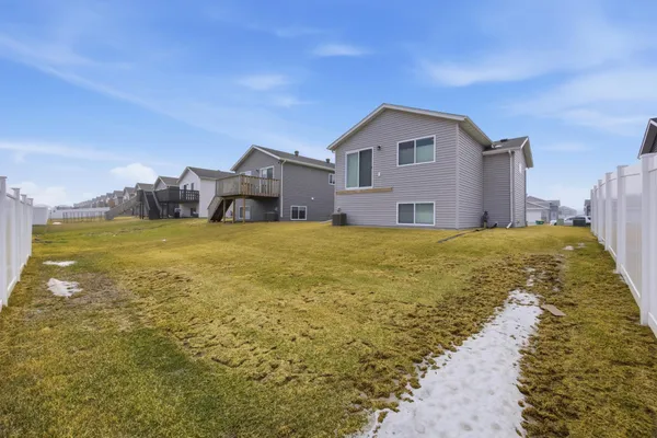 $310,000 | 6769 70th Avenue South, Horace, ND 58047