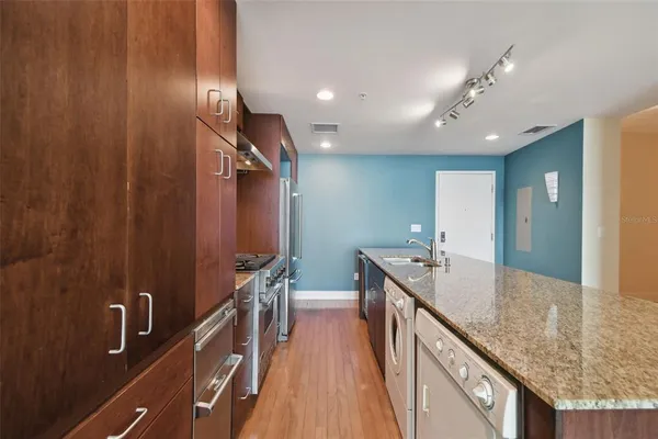 $2,699 | 1208 East Kennedy Boulevard, Unit 1126, Tampa, FL 33602
