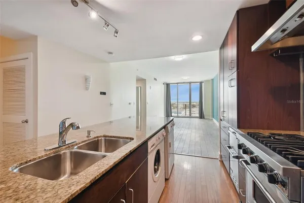 $2,699 | 1208 East Kennedy Boulevard, Unit 1126, Tampa, FL 33602