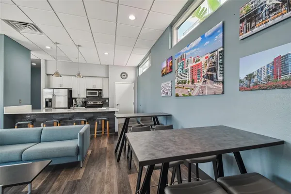 $2,699 | 1208 East Kennedy Boulevard, Unit 1126, Tampa, FL 33602