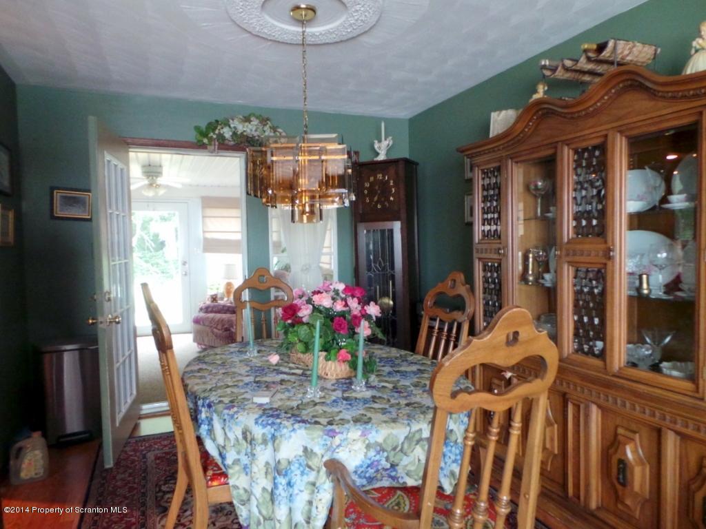 219 Rinaldi Drive Taylor, PA 18517 - Photo 6 of 23 Gallery Image 6