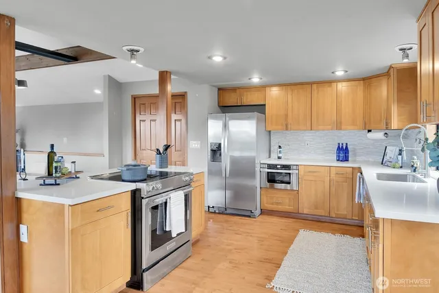 $1,620,000 | 902 7th Avenue South, Edmonds, WA 98020