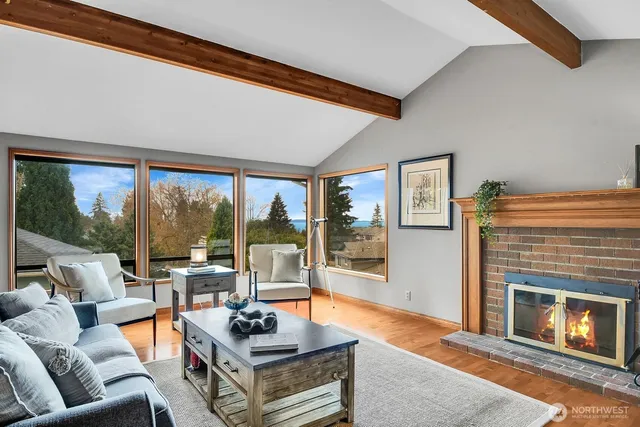 $1,620,000 | 902 7th Avenue South, Edmonds, WA 98020