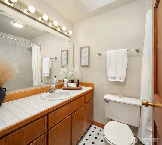 $1,620,000 | 902 7th Avenue South, Edmonds, WA 98020